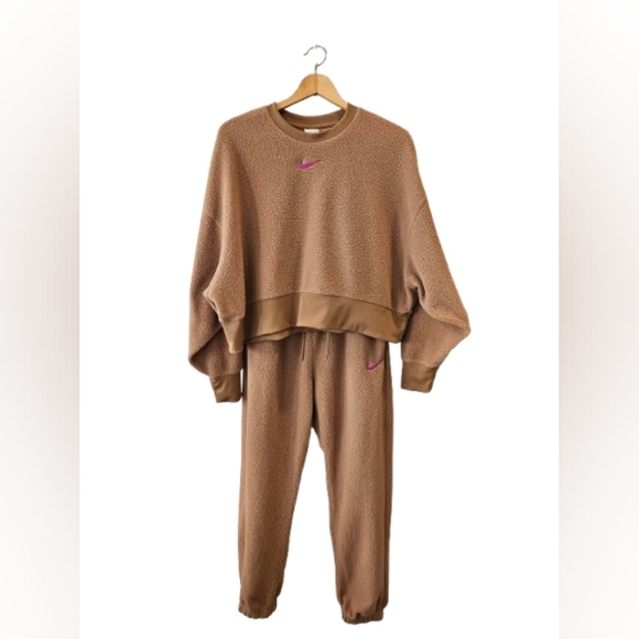Nike Pants - Nike Brown Track Pants & Joggers Set